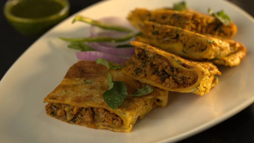 Chicken Deep Fry Baida Roti